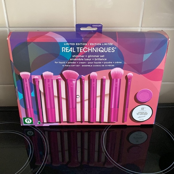 Real Techniques - Limited Edition Shimmer & Glimmer Set Brush Set - Picture 4 of 5